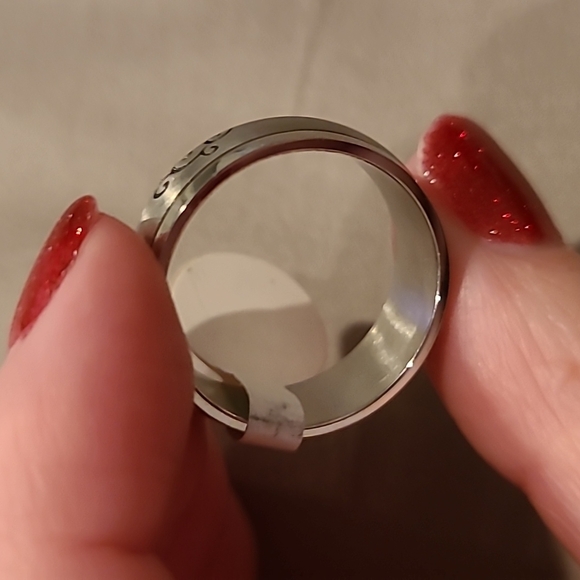 Spinner ring stainless steel swirl designs - Picture 6 of 6